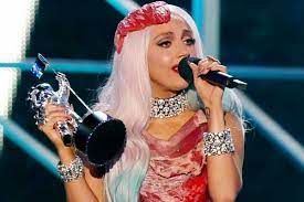 Lady Gaga Rules 2010 MTV VMAs - SPIN